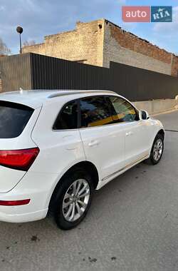 Внедорожник / Кроссовер Audi Q5 2012 в 