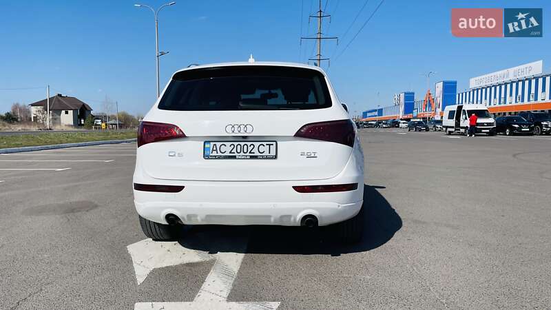 Позашляховик / Кросовер Audi Q5 2011 в Луцьку