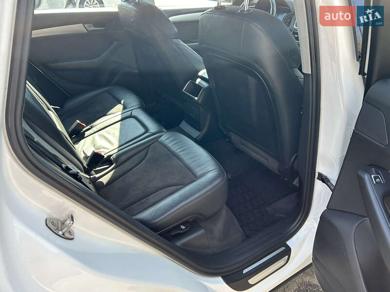 Внедорожник / Кроссовер Audi Q5 2014 в Киеве