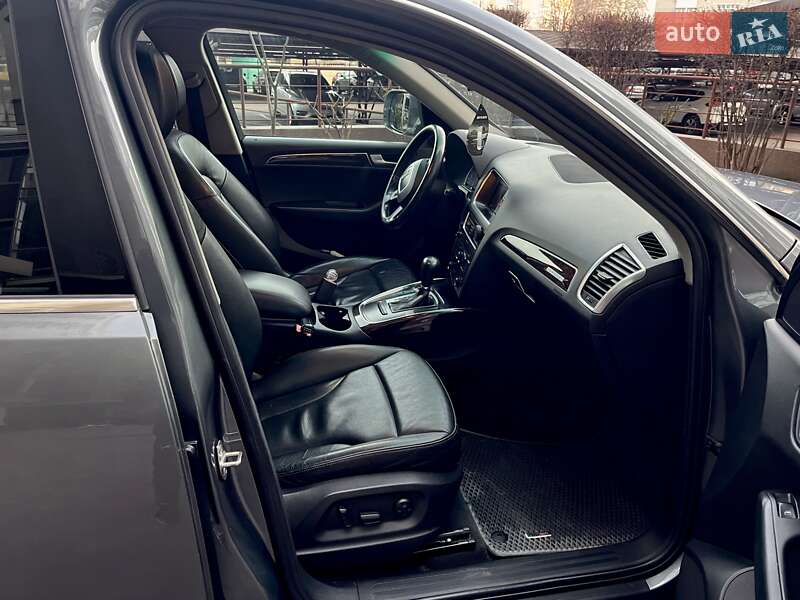 Позашляховик / Кросовер Audi Q5 2011 в Одесі
