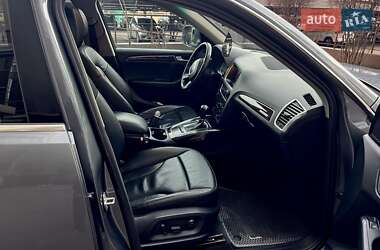 Внедорожник / Кроссовер Audi Q5 2011 в 