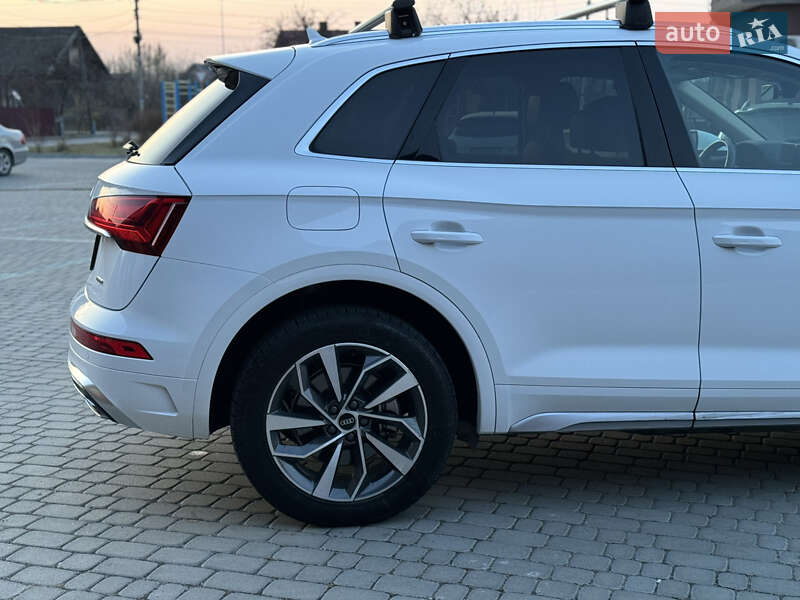 Внедорожник / Кроссовер Audi Q5 2022 в Надворной