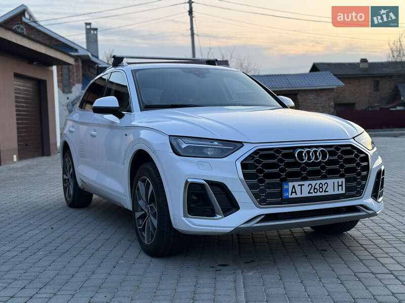 Внедорожник / Кроссовер Audi Q5 2022 в Надворной