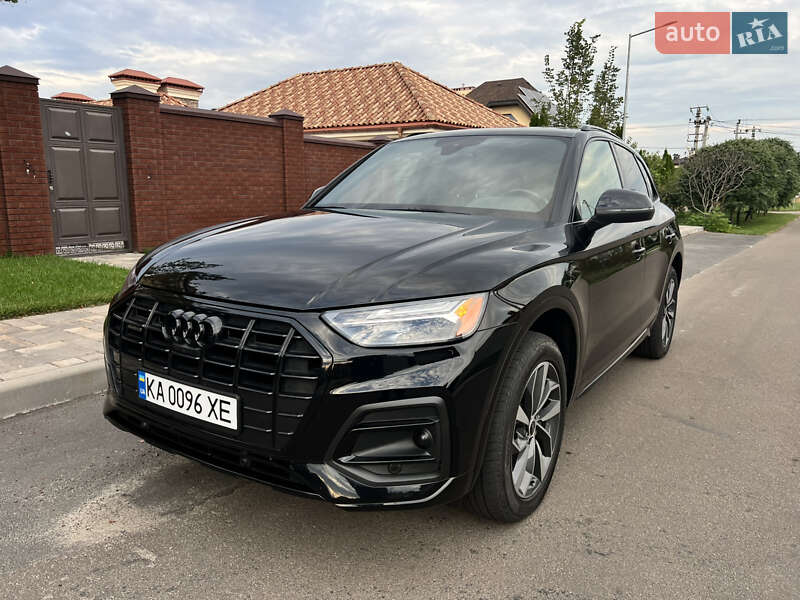 Внедорожник / Кроссовер Audi Q5 2020 в Киеве