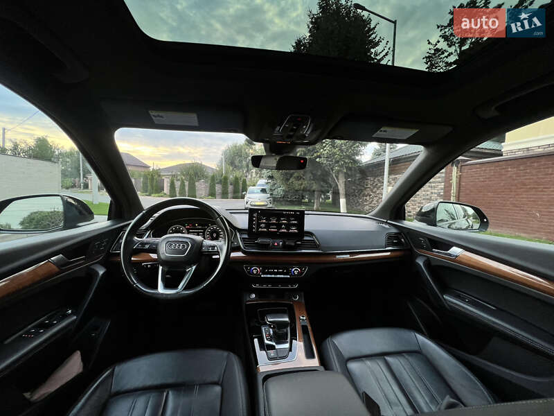 Внедорожник / Кроссовер Audi Q5 2020 в Киеве