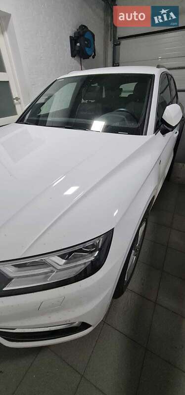 Внедорожник / Кроссовер Audi Q5 2020 в Киеве фото 7 Внедорожник / Кроссовер Audi Q5 2020 в Киеве
