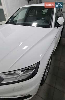 Внедорожник / Кроссовер Audi Q5 2020 в 