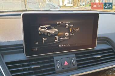 Позашляховик / Кросовер Audi Q5 2018 в 