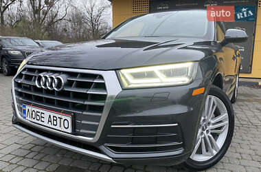 Внедорожник / Кроссовер Audi Q5 2018 в 