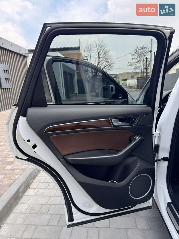 Внедорожник / Кроссовер Audi Q5 2015 в Виннице