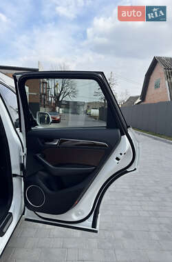 Внедорожник / Кроссовер Audi Q5 2015 в 