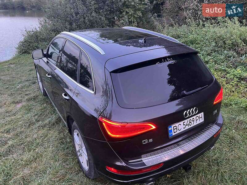 Внедорожник / Кроссовер Audi Q5 2014 в Городке