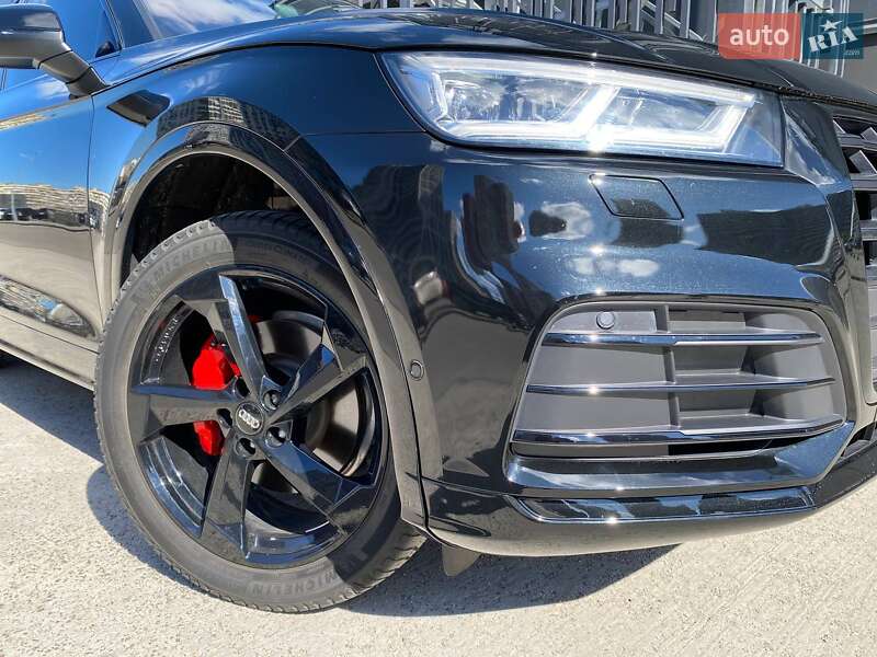 Внедорожник / Кроссовер Audi Q5 2020 в Киеве