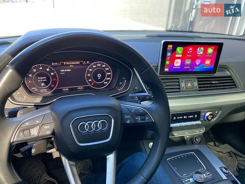 Внедорожник / Кроссовер Audi Q5 2020 в Киеве
