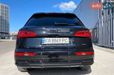 Внедорожник / Кроссовер Audi Q5 2020 в 