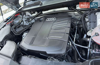 Позашляховик / Кросовер Audi Q5 2021 в 
