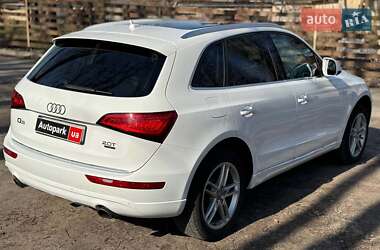 Внедорожник / Кроссовер Audi Q5 2015 в 