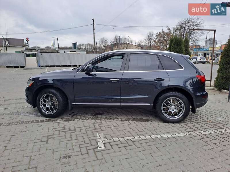 Внедорожник / Кроссовер Audi Q5 2015 в Каменец-Подольском