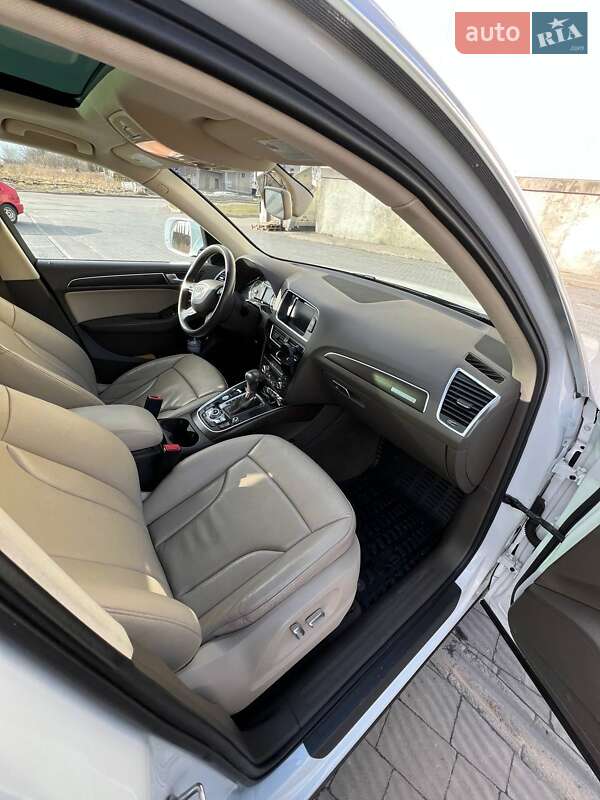 Позашляховик / Кросовер Audi Q5 2016 в Львові