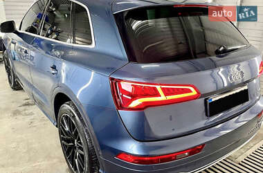 Позашляховик / Кросовер Audi Q5 2017 в 