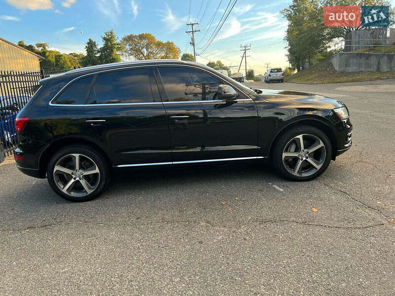 Позашляховик / Кросовер Audi Q5 2015 в Львові
