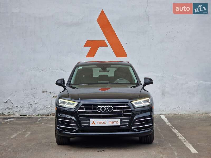 Внедорожник / Кроссовер Audi Q5 2019 в Одессе