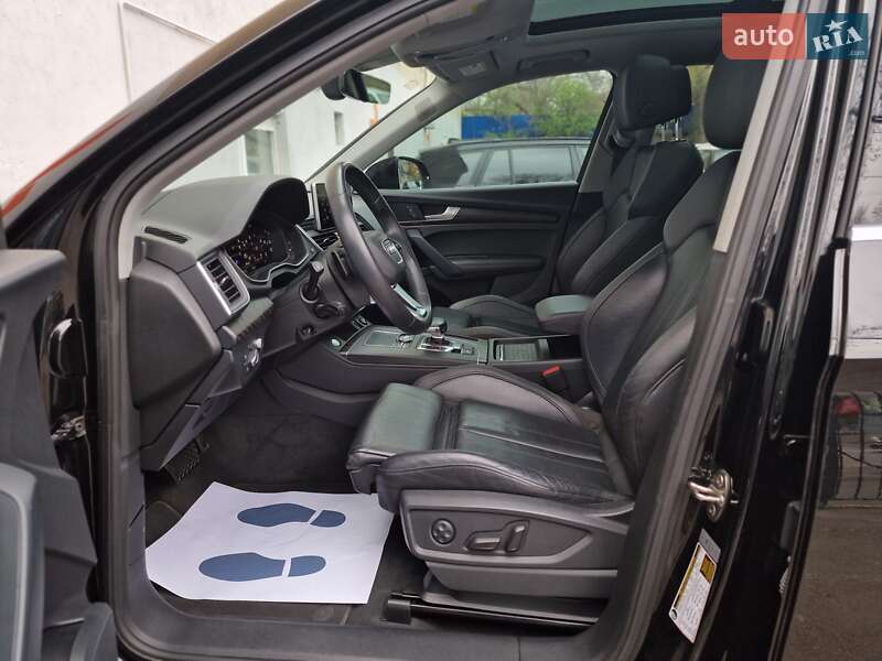 Внедорожник / Кроссовер Audi Q5 2019 в Одессе