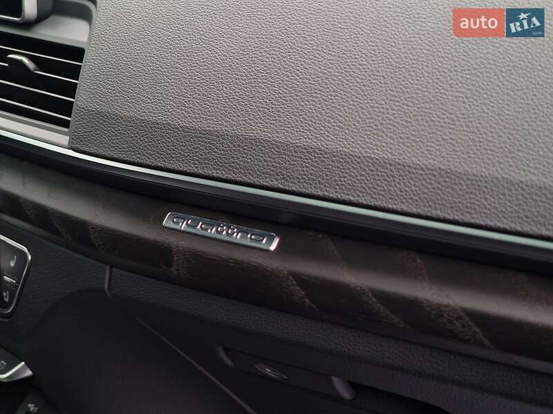 Внедорожник / Кроссовер Audi Q5 2019 в Одессе