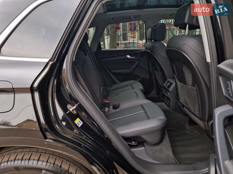 Внедорожник / Кроссовер Audi Q5 2019 в Одессе