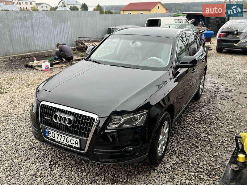 Внедорожник / Кроссовер Audi Q5 2011 в Тернополе