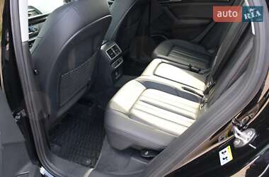 Внедорожник / Кроссовер Audi Q5 2018 в 