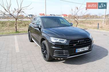 Внедорожник / Кроссовер Audi Q5 2018 в 