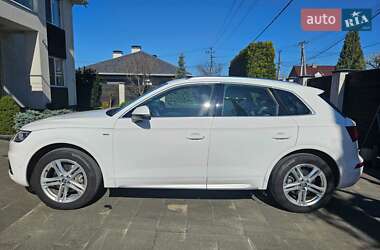 Внедорожник / Кроссовер Audi Q5 2020 в 
