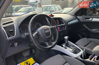 Внедорожник / Кроссовер Audi Q5 2010 в 