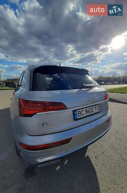 Внедорожник / Кроссовер Audi Q5 2022 в 