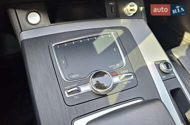 Внедорожник / Кроссовер Audi Q5 2020 в 