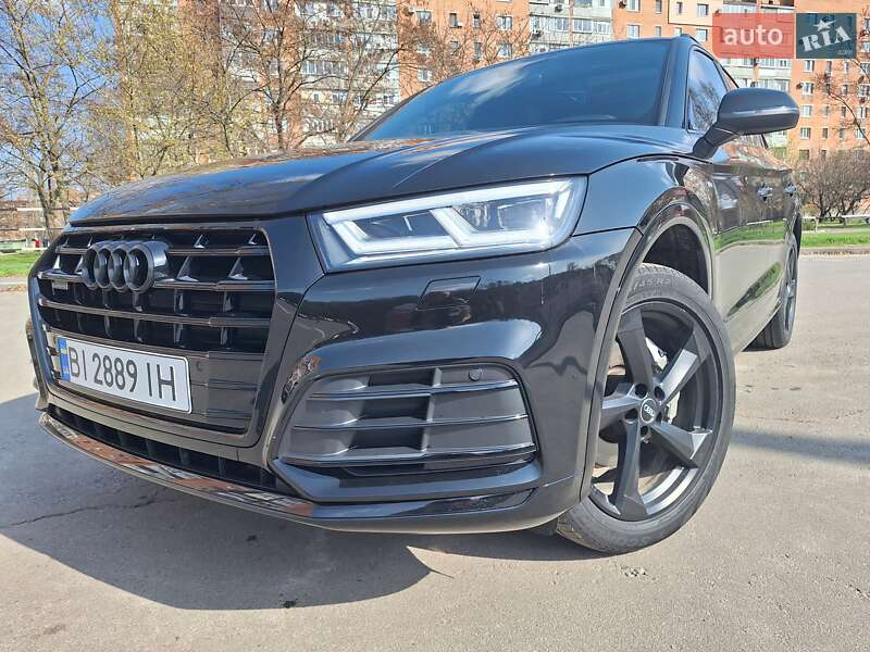Внедорожник / Кроссовер Audi Q5 2020 в 