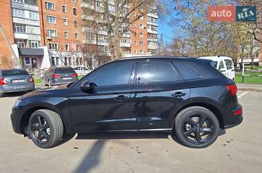 Внедорожник / Кроссовер Audi Q5 2020 в 