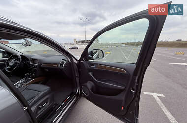 Внедорожник / Кроссовер Audi Q5 2016 в 