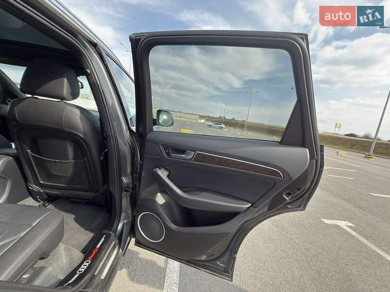 Внедорожник / Кроссовер Audi Q5 2016 в Львове