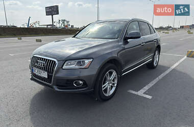 Внедорожник / Кроссовер Audi Q5 2016 в 