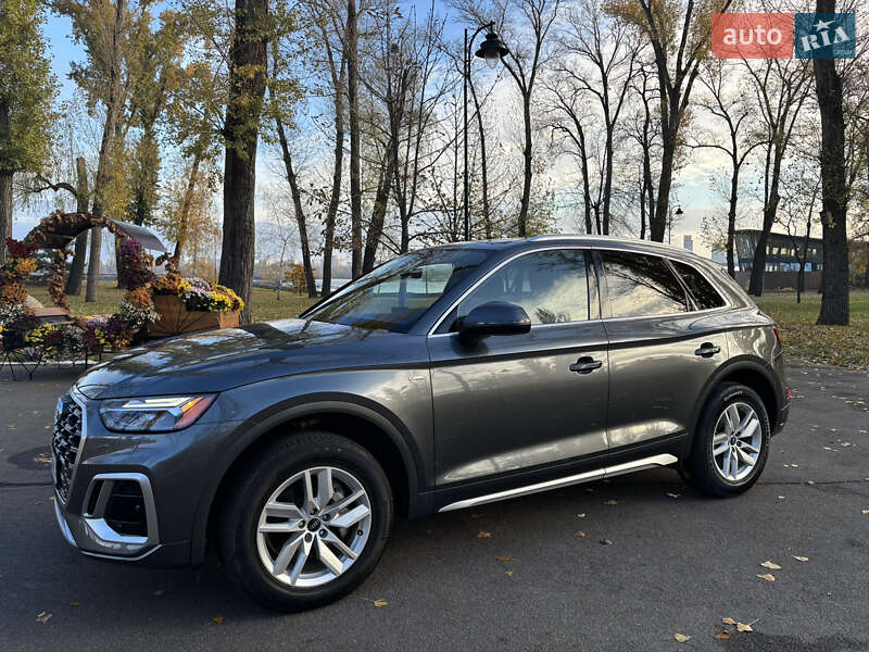 Внедорожник / Кроссовер Audi Q5 2022 в Киеве