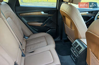 Внедорожник / Кроссовер Audi Q5 2022 в Киеве