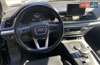 Внедорожник / Кроссовер Audi Q5 2020 в 