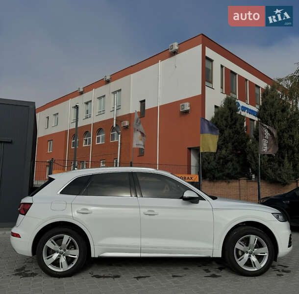 Внедорожник / Кроссовер Audi Q5 2017 в Виннице
