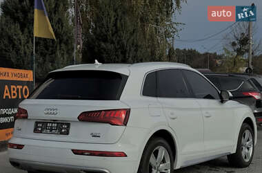 Внедорожник / Кроссовер Audi Q5 2017 в 