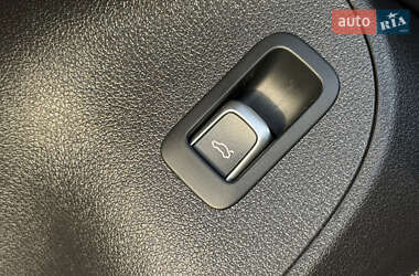 Позашляховик / Кросовер Audi Q5 2015 в 