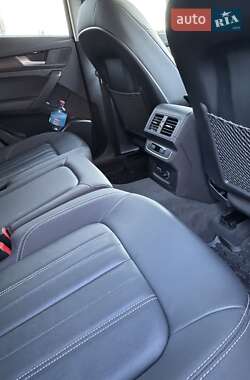 Внедорожник / Кроссовер Audi Q5 2020 в 