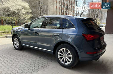 Внедорожник / Кроссовер Audi Q5 2015 в 