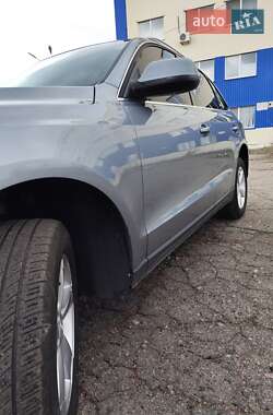 Внедорожник / Кроссовер Audi Q5 2011 в 